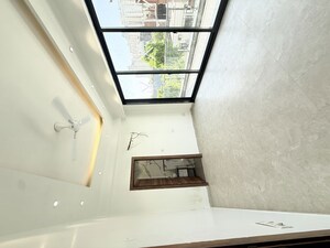 2 BHK Builder Floor For Rent in Sector 105