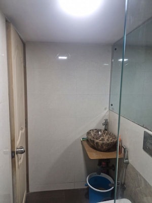 Furnished Amenities in 3 BHK Builder Floor at Kurla West – for Rent