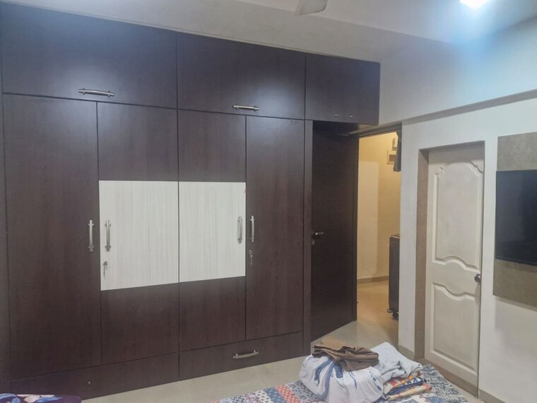 Bedroom, kurla west 3 Bedroom 1250 Sq.Ft. Builder Floor In Kurla West Mumbai 10280633