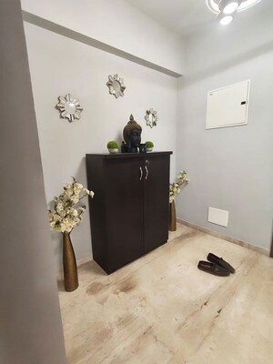 Furnished Amenities in 3 BHK Apartment at Addor Cloud 9, Satellite – for Rent