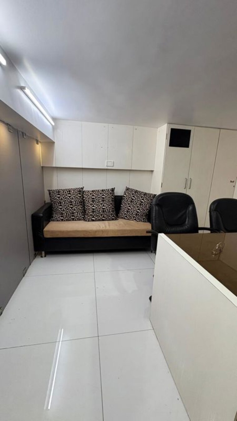 Team Area, crystal-plaza-andheri-west Commercial Office Space 430 Sq.Ft. In Andheri West Mumbai 10280649