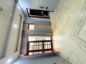 Room in 3 BHK Builder Floor at Sector 105 – for Rent