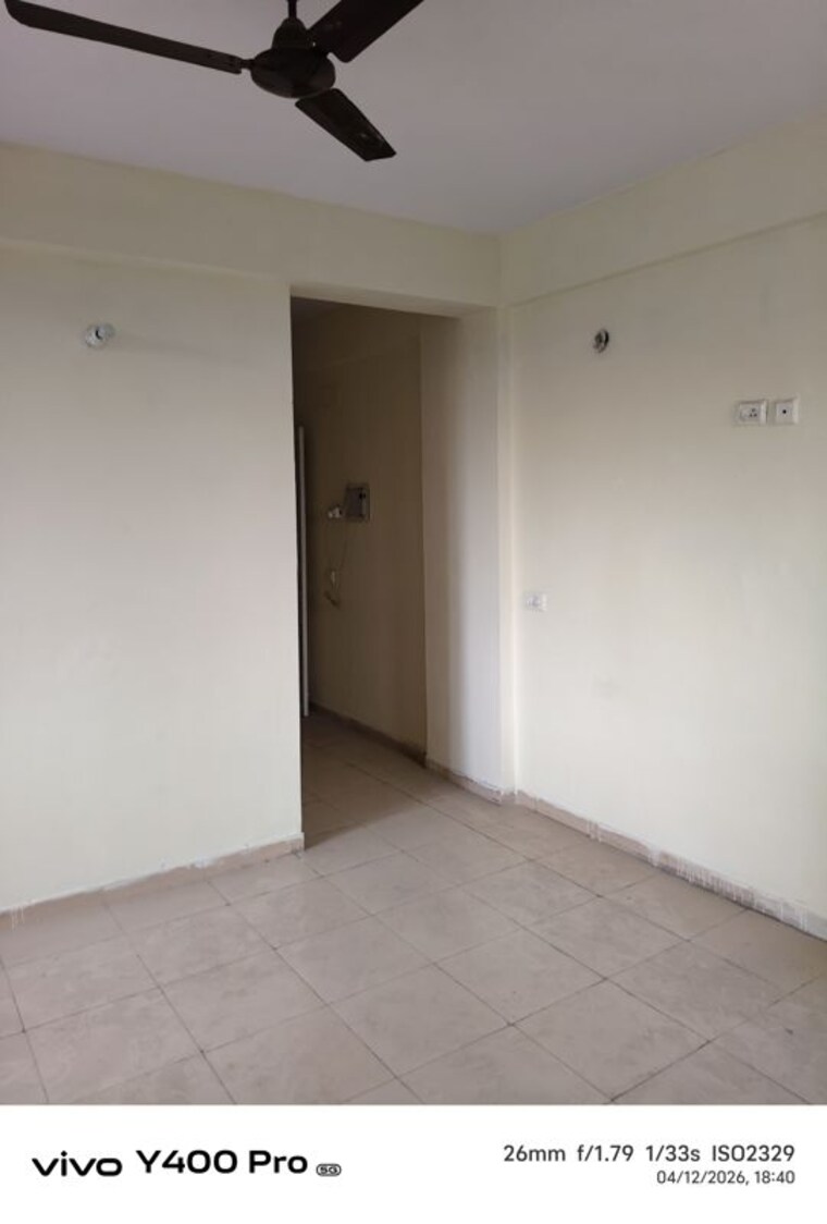 Room, auric-city-homes 1 Bedroom 350 Sq.Ft. Apartment In Sector 82 Faridabad 10280796