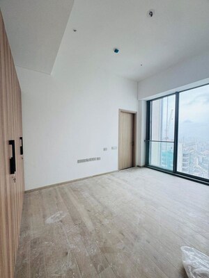 Room in 4 BHK Apartment at Rustomjee Crown, Prabhadevi – for Rent