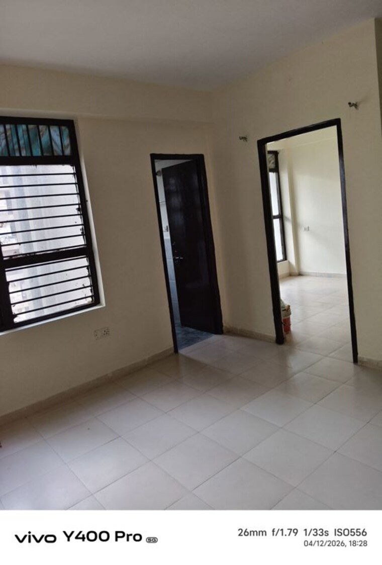 Room, auric-city-homes 1 Bedroom 350 Sq.Ft. Apartment In Sector 82 Faridabad 10280838