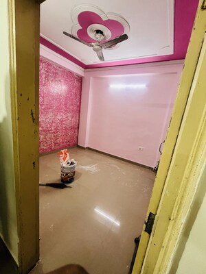 Furnished Amenities in 1 BHK Builder Floor at Sector 121 – for Rent