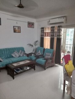 3 BHK Apartment For Rent in Maxblis White House