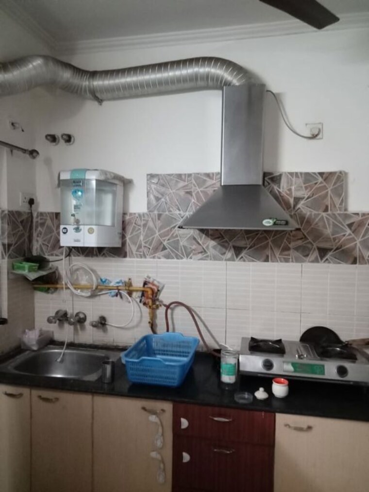 Kitchen, maxblis-white-house 3 Bedroom 2050 Sq.Ft. Apartment In Sector 75 Noida 10280817