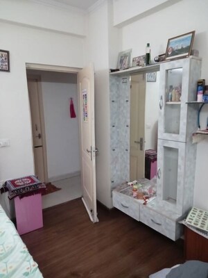 Room in 3 BHK Apartment at Maxblis White House, Sector 75 – for Rent