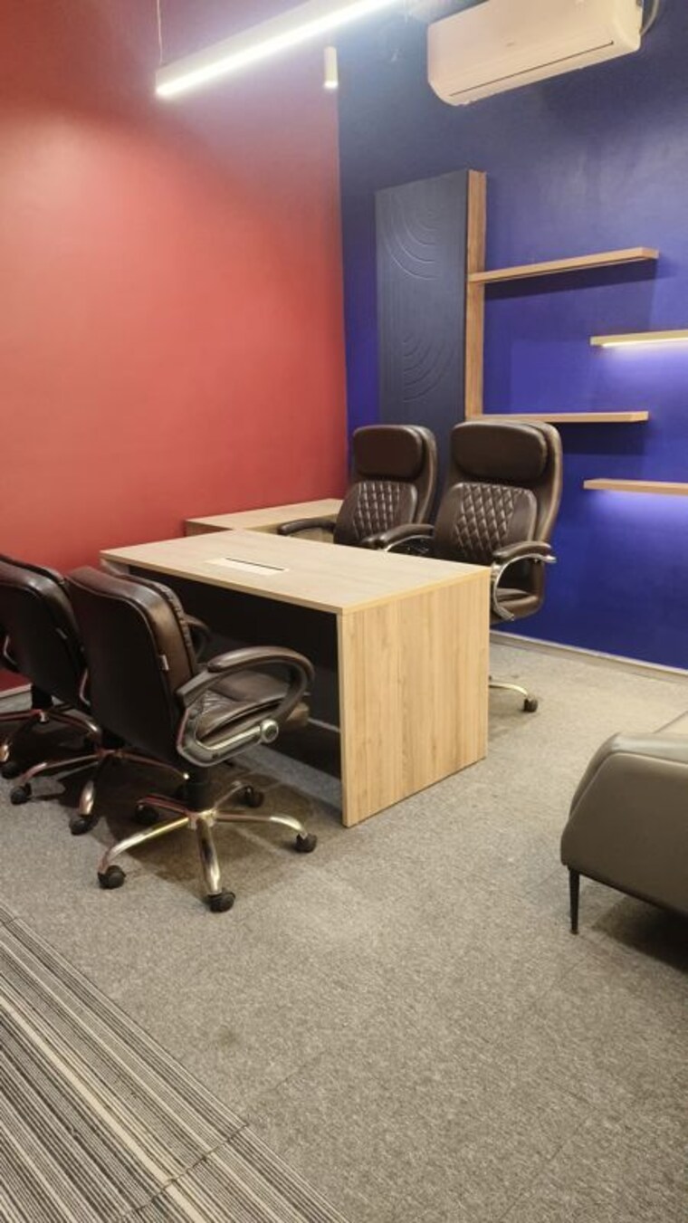 Team Area, sector 142 Commercial Office Space 1050 Sq.Ft. In Sector 142 Noida 10281028