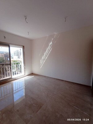 Room in 1 BHK Apartment at Panch Pakhadi – for Rent