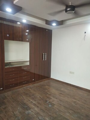 Room in 2 BHK Builder Floor at Malviya Nagar – for Rent