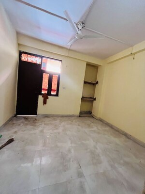 Room in 1 BHK Builder Floor at Sector 121 – for Rent
