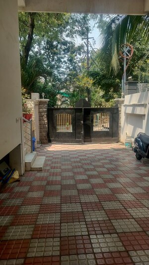 Parking in 3 BHK Independent House at Jubilee Hills – for Rent