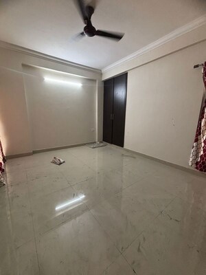 Room in 3 BHK Apartment at Paramount Emotions, Sector 1 Greater Noida – for Rent