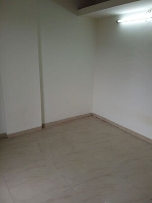 Bedroom in 2.5 BHK Apartment at Dahanukar Colony – for Rent