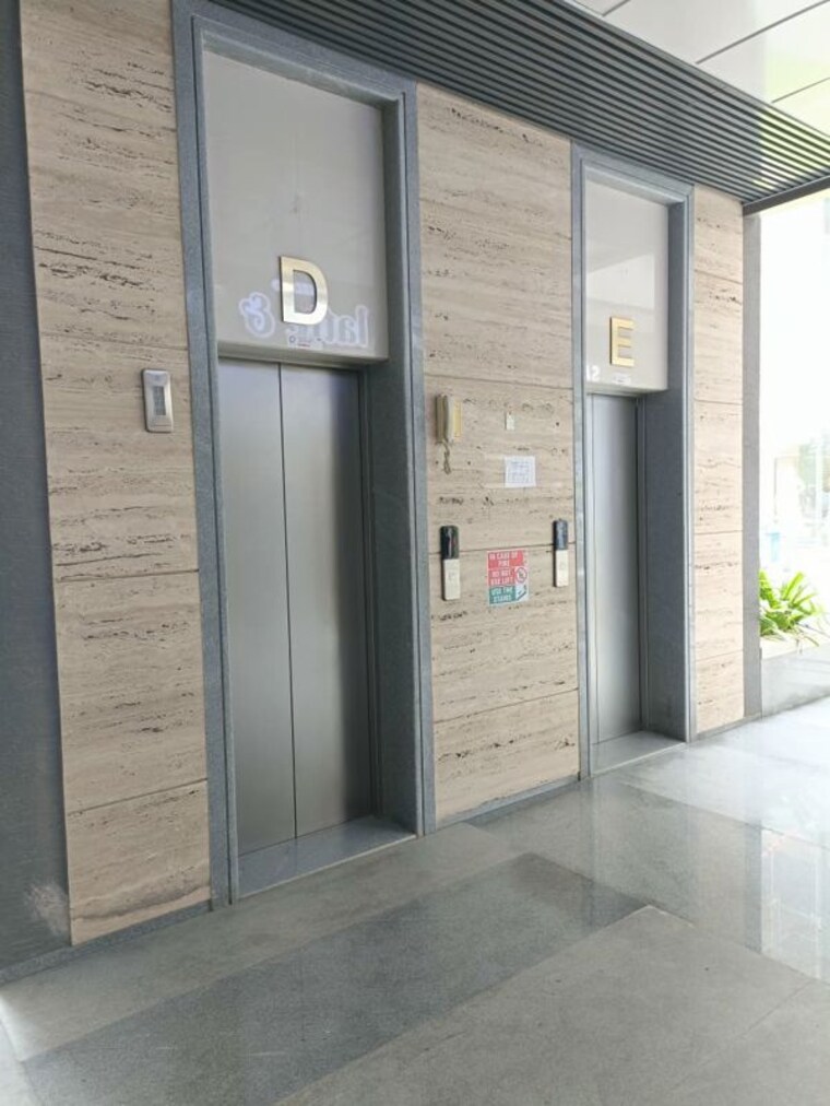undefined, nipania Commercial Office Space 1224 Sq.Ft. In Nipania Indore 10281608