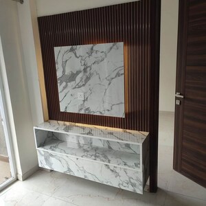 Room in 3.5 BHK Apartment at Smart World Gems, Sector 89 – for Rent