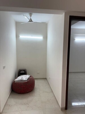 Bathroom in 3.5 BHK Apartment at Smart World Gems, Sector 89 – for Rent