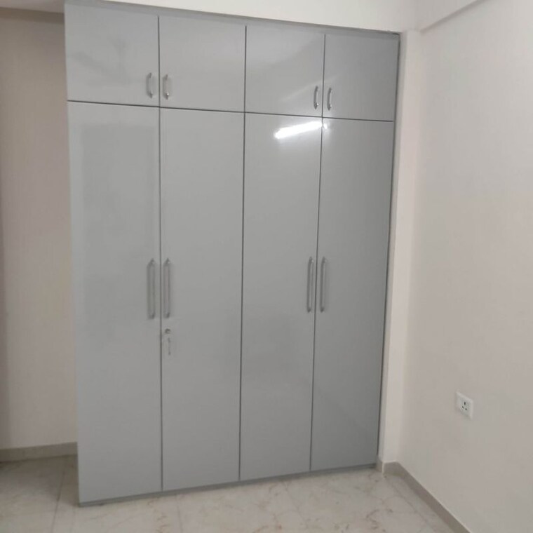 Room, smart-world-gems 3.5 Bedroom 1500 Sq.Ft. Apartment In Sector 89 Gurgaon 10281642