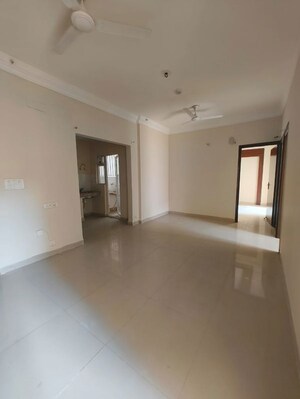 Room in 3 BHK Apartment at Paramount Emotions, Sector 1 Greater Noida – for Rent