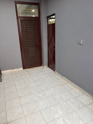 Room in 1 BHK Apartment at Vasundhara Sector 13 – for Rent