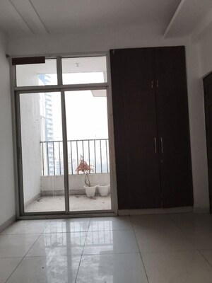 Room in 3.5 BHK Apartment at SG Shikhar Height, Siddharth Vihar – for Sale