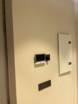 Furnished Amenities in 3 BHK Builder Floor at Greater Kailash I – for Sale