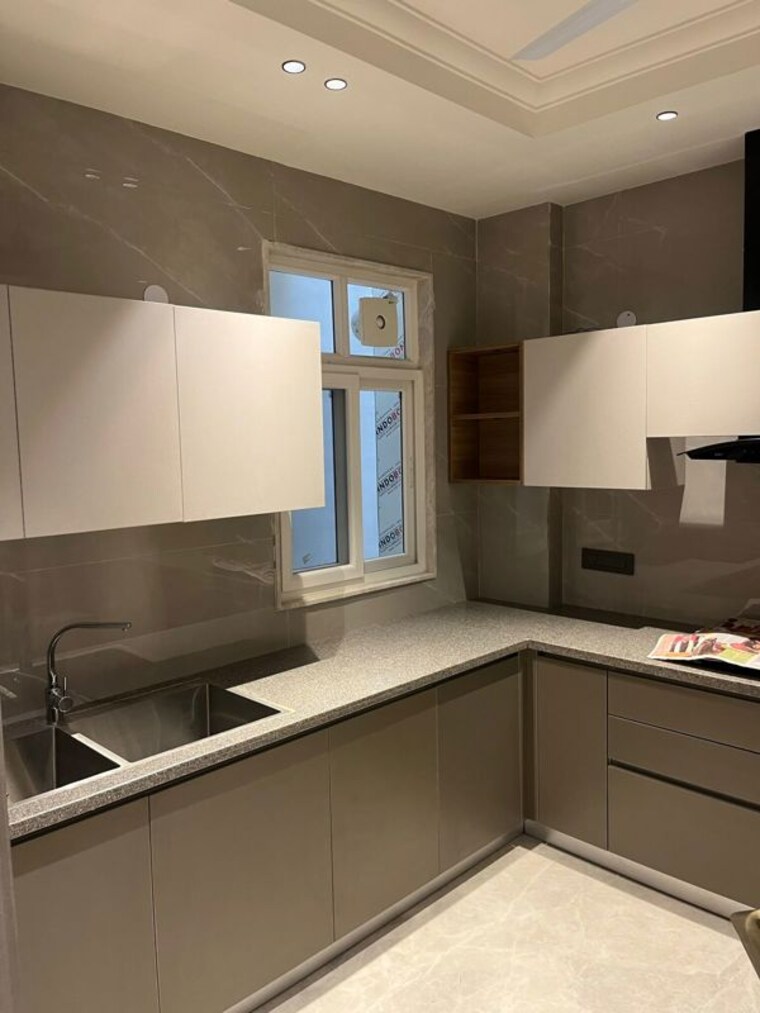 Kitchen, greater kailash i 3 Bedroom 220 Sq.Yd. Builder Floor In Greater Kailash I Delhi 10281683