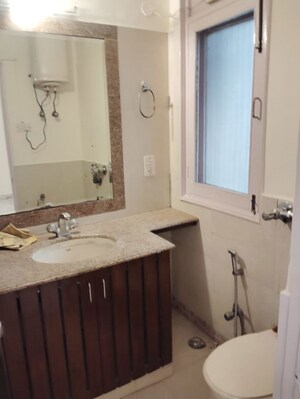 Team Area in 3 BHK Builder Floor at Vasant Vihar – for Rent