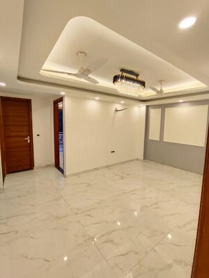 Room in 2 BHK Builder Floor at Panchsheel Vihar – for Rent