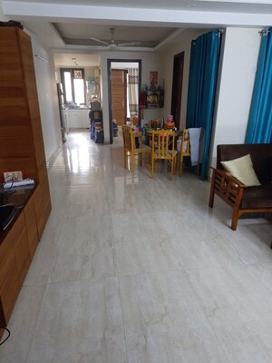 Room in 2 BHK Builder Floor at Malviya Nagar – for Rent