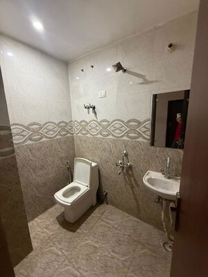 Bathroom in 2 BHK Builder Floor at Ameya One, Sector 42 – for Rent