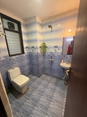 Bathroom in 2 BHK Builder Floor at Ameya One, Sector 42 – for Rent