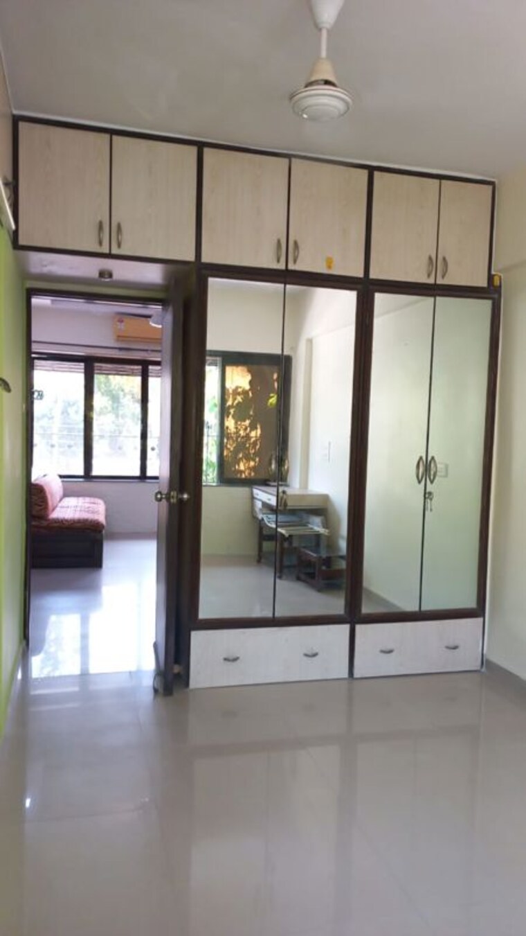 Master Bedroom, indira nagar 1.5 Bedroom 750 Sq.Ft. Apartment In Indira Nagar Mumbai 10282012