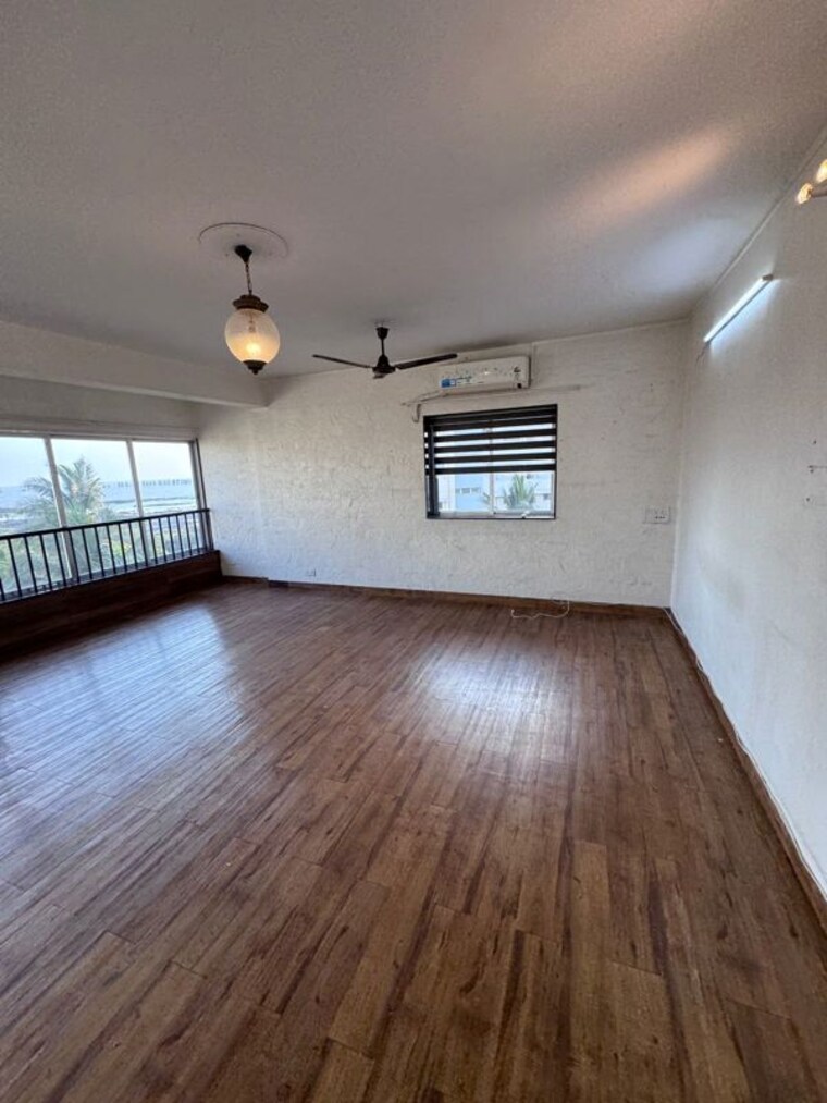 Living Room, bandra west 3 Bedroom 1200 Sq.Ft. Apartment In Bandra West Mumbai 10281930