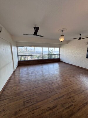 3 BHK Apartment For Rent in Bandra West