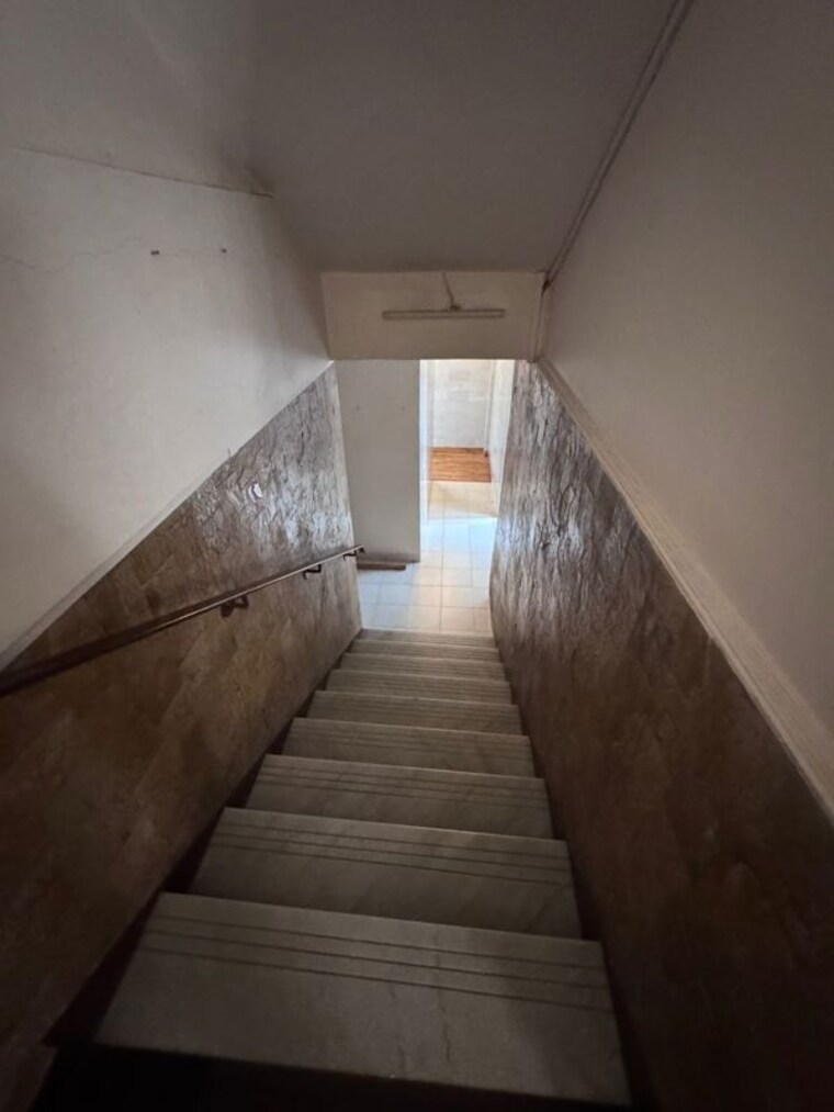 undefined, bandra west 3 Bedroom 1200 Sq.Ft. Apartment In Bandra West Mumbai 10281930
