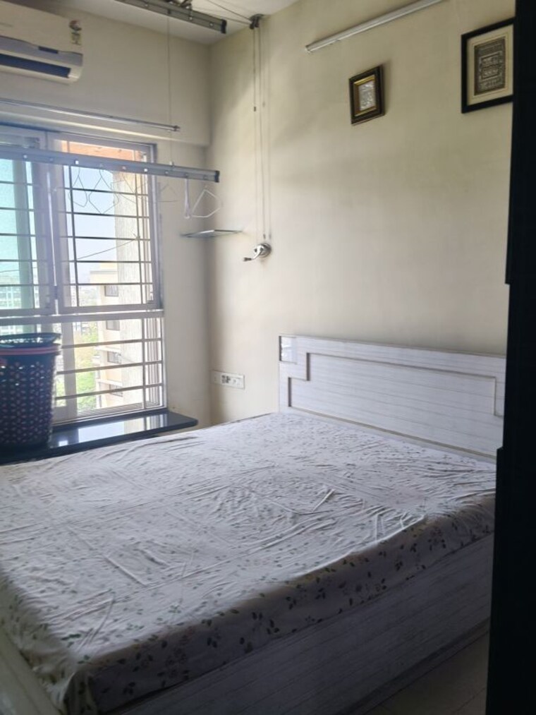 Room, navratna-chs-santacruz-east 3 Bedroom 1500 Sq.Ft. Apartment In Santacruz East Mumbai 10282308