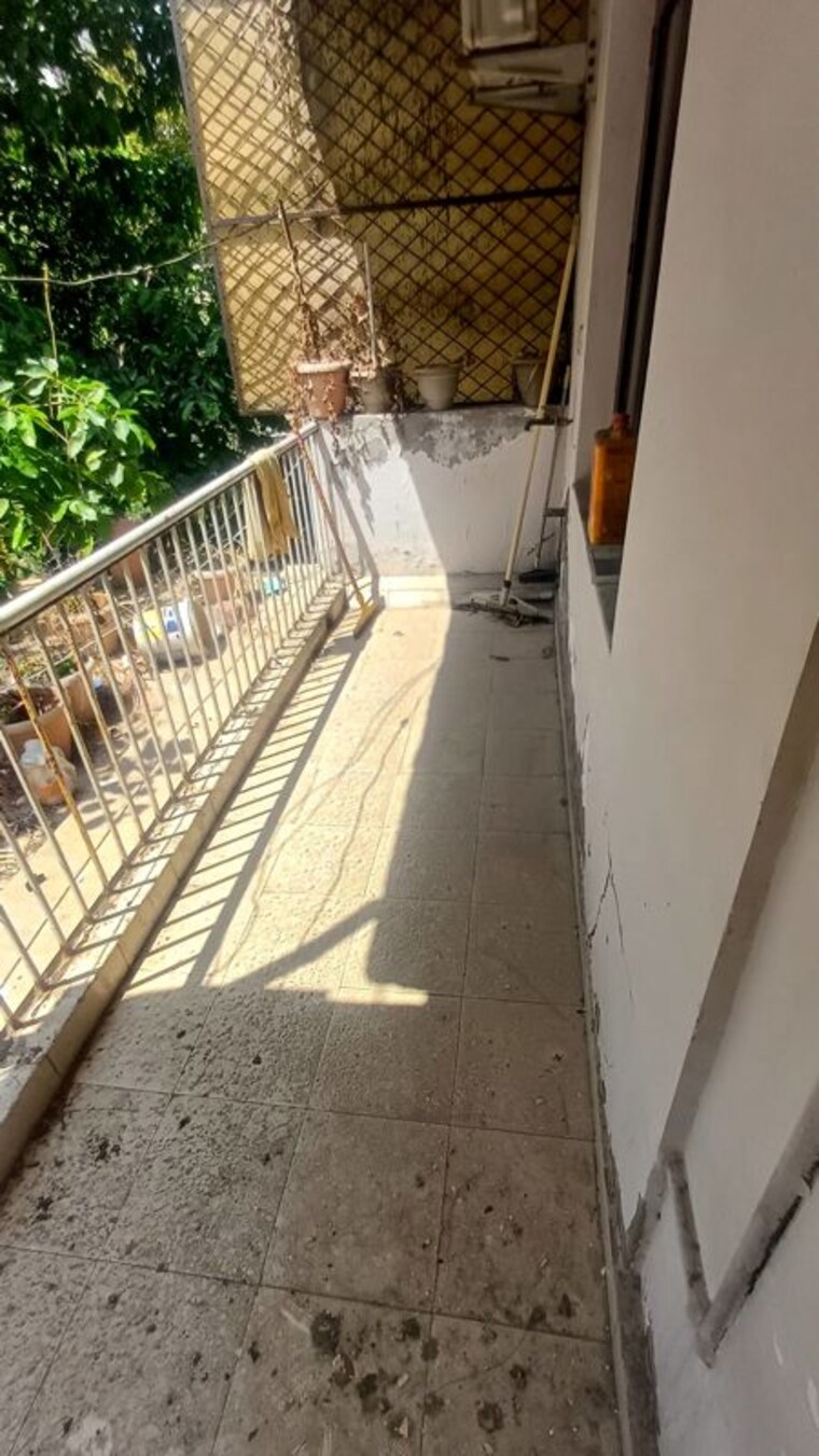 Balcony, kw-blue-pearl 2.5 Bedroom 1100 Sq.Ft. Apartment In Karol Bagh Delhi 10282292