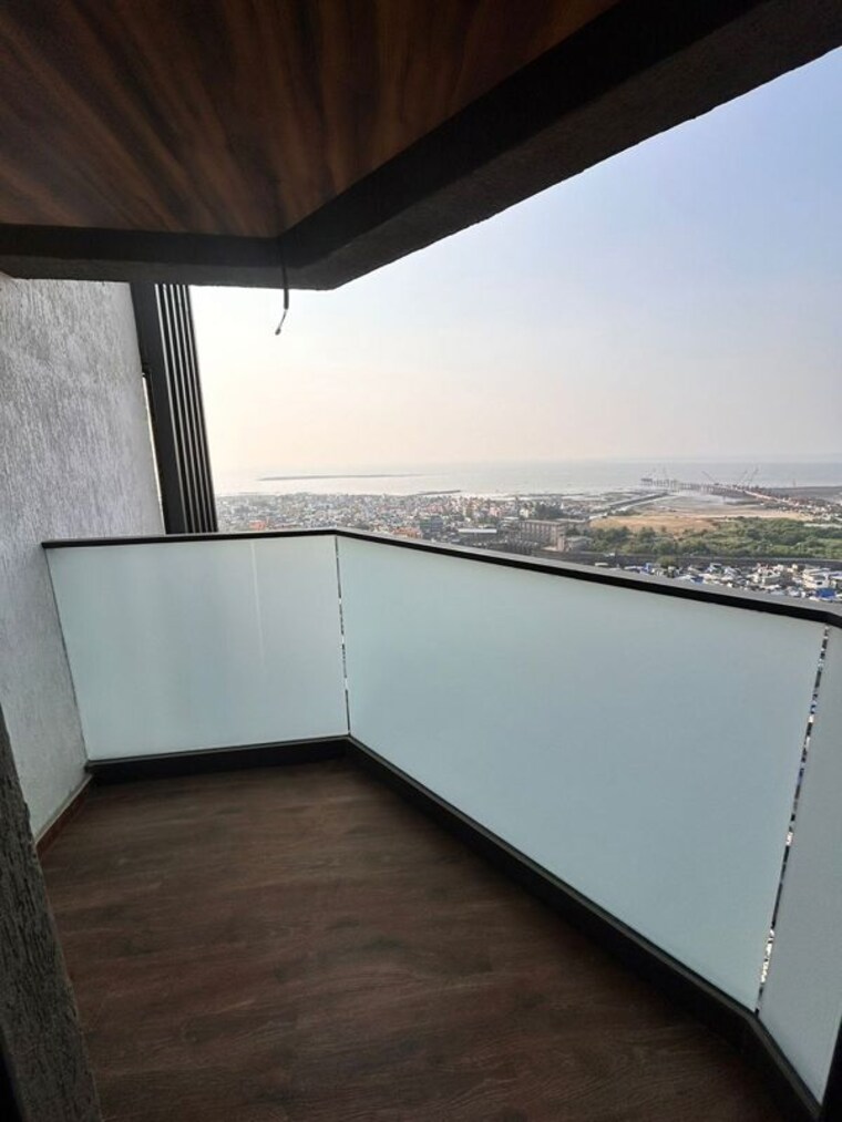 Balcony, khar west 3 Bedroom 1100 Sq.Ft. Apartment In Khar West Mumbai 10282322