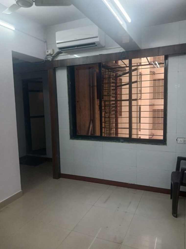 Room, bhandup west Commercial Office Space 300 Sq.Ft. In Bhandup West Mumbai 10282336