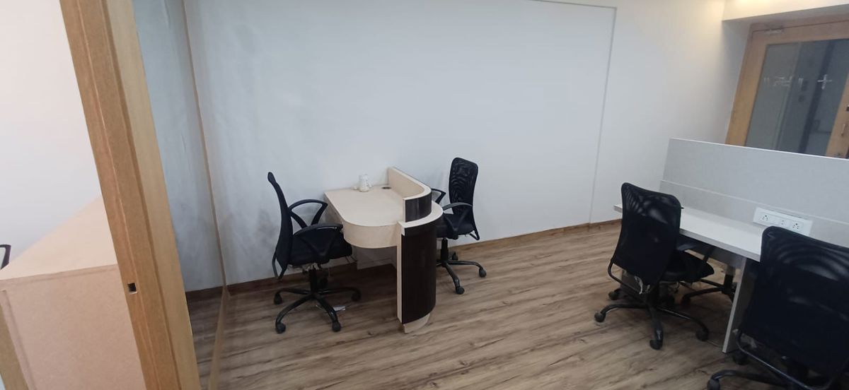 Office Space For Rent in Malad West