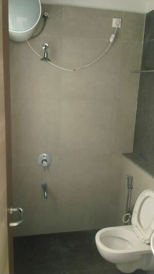Bathroom in 3 BHK Apartment at Jodhpur – for Rent