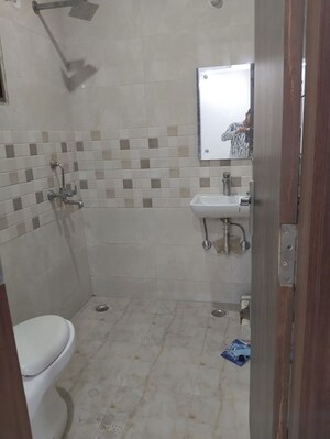 Bathroom in 1 BHK Builder Floor at Neb Sarai – for Rent