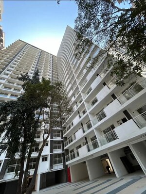 1.5 BHK Apartment For Sale in Sugee Atharva, Prabhadevi