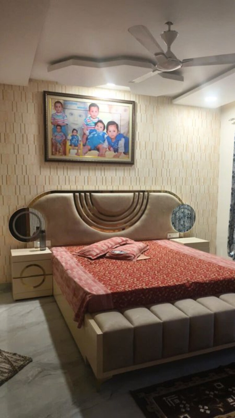 Bedroom, sector 85 3 Bedroom 250 Sq.Yd. Builder Floor In Sector 85 Faridabad 10282372
