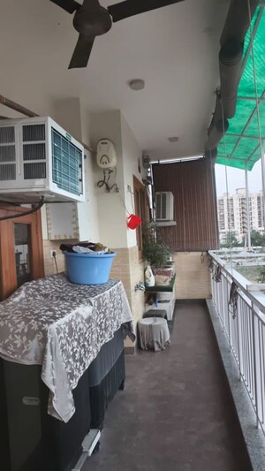 Kitchen in 3 BHK Builder Floor at Sector 85 – for Sale