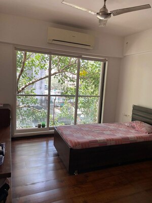 Bedroom in 3 BHK Apartment at Khar West – for Rent