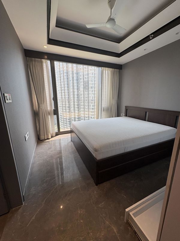 3 BHK + Servant Room,Study Room 1358 Sq.Ft. Apartment in Lodha Trump Tower